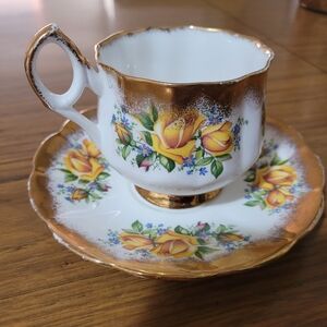 Stratford Gold and Yellow Roses Teacup and Saucer Set